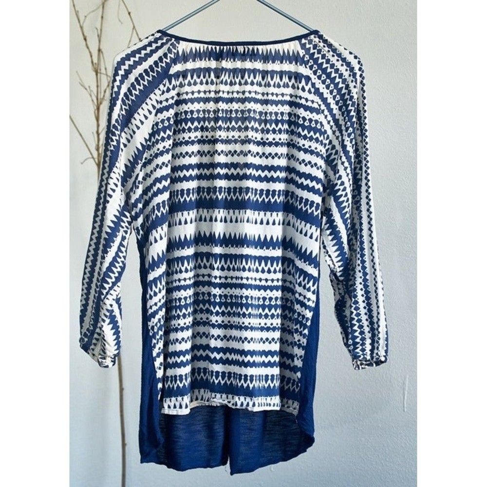 New Direction Blouse - Picture 2 of 2